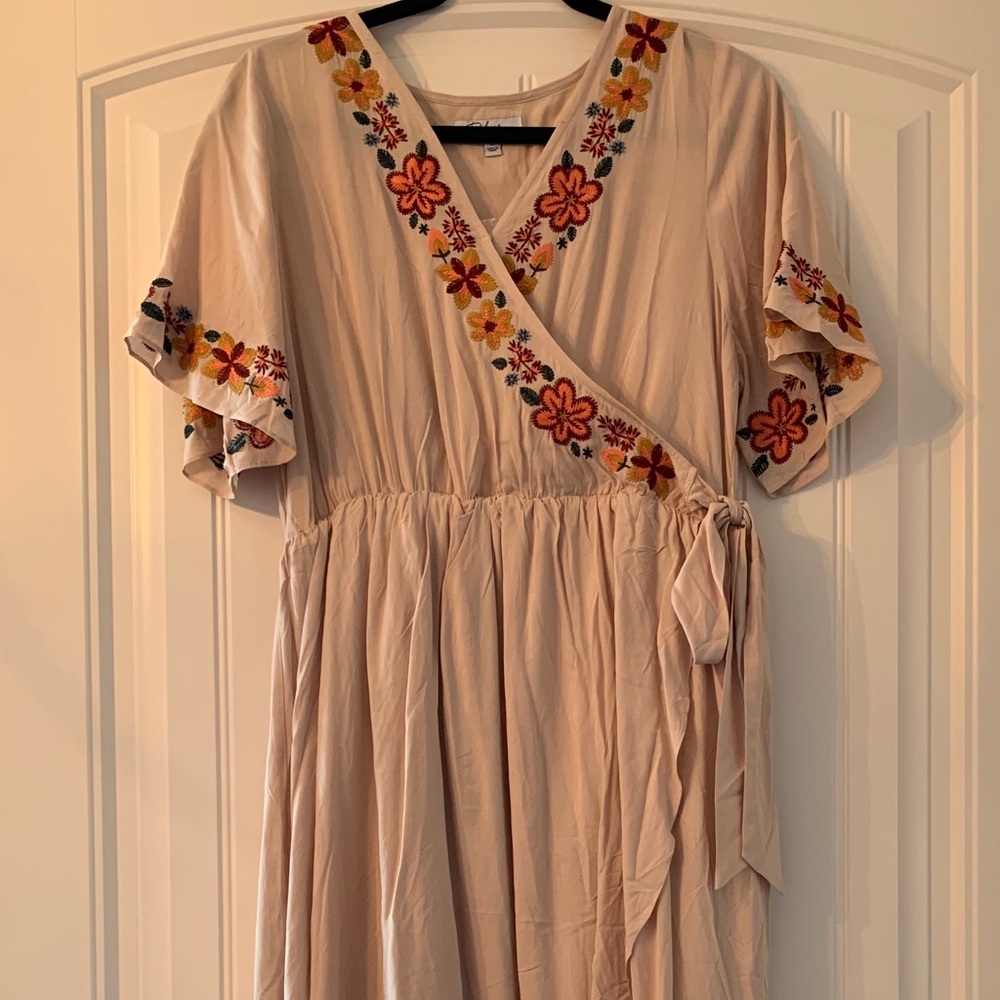 Embroidered Floral Maxi